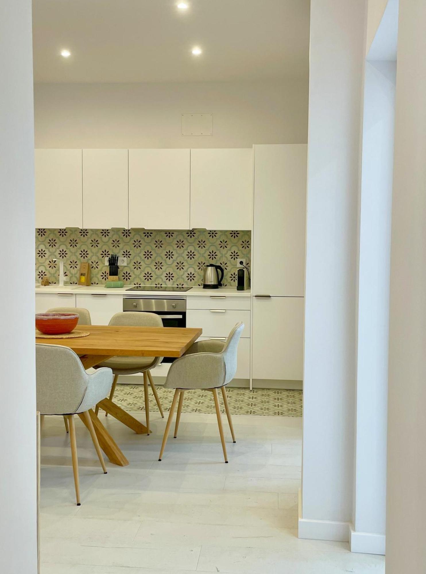 Piso Familiar Con Tres Habitaciones En La Goleta Malaga Exterior photo