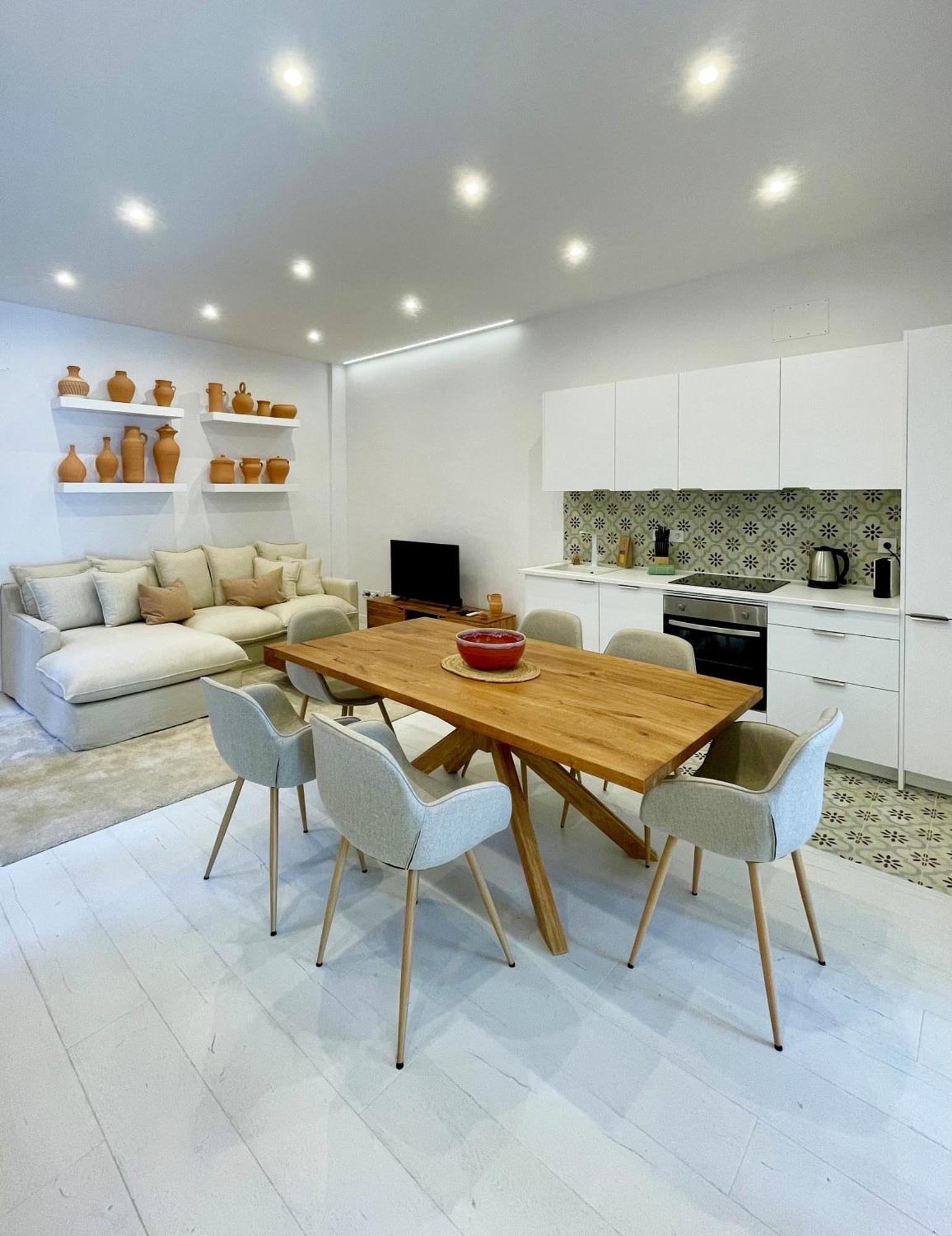 Piso Familiar Con Tres Habitaciones En La Goleta Malaga Exterior photo
