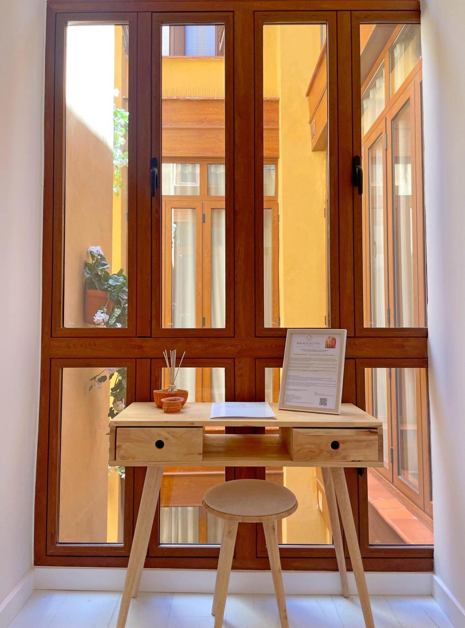Piso Familiar Con Tres Habitaciones En La Goleta Malaga Exterior photo